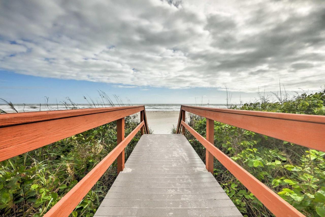 Oceanfront Cocoa Beach Condo With View Walk To Pier Zewnętrze zdjęcie